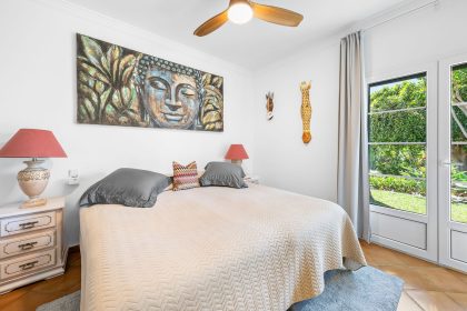 855b3b76dce96f4fee06bef977072f24 - 50