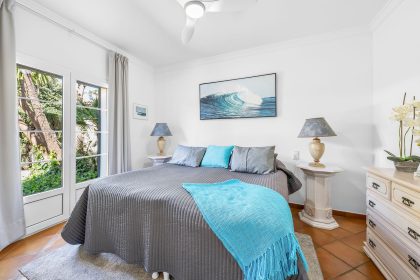 855b3b76dce96f4fee06bef977072f24 - 53