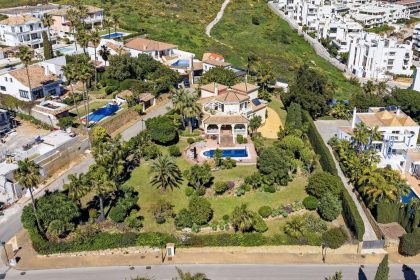 855b3b76dce96f4fee06bef977072f24 - 58