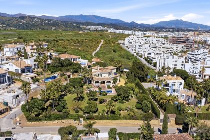 855b3b76dce96f4fee06bef977072f24 - 61