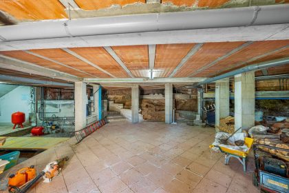 855b3b76dce96f4fee06bef977072f24 - 66