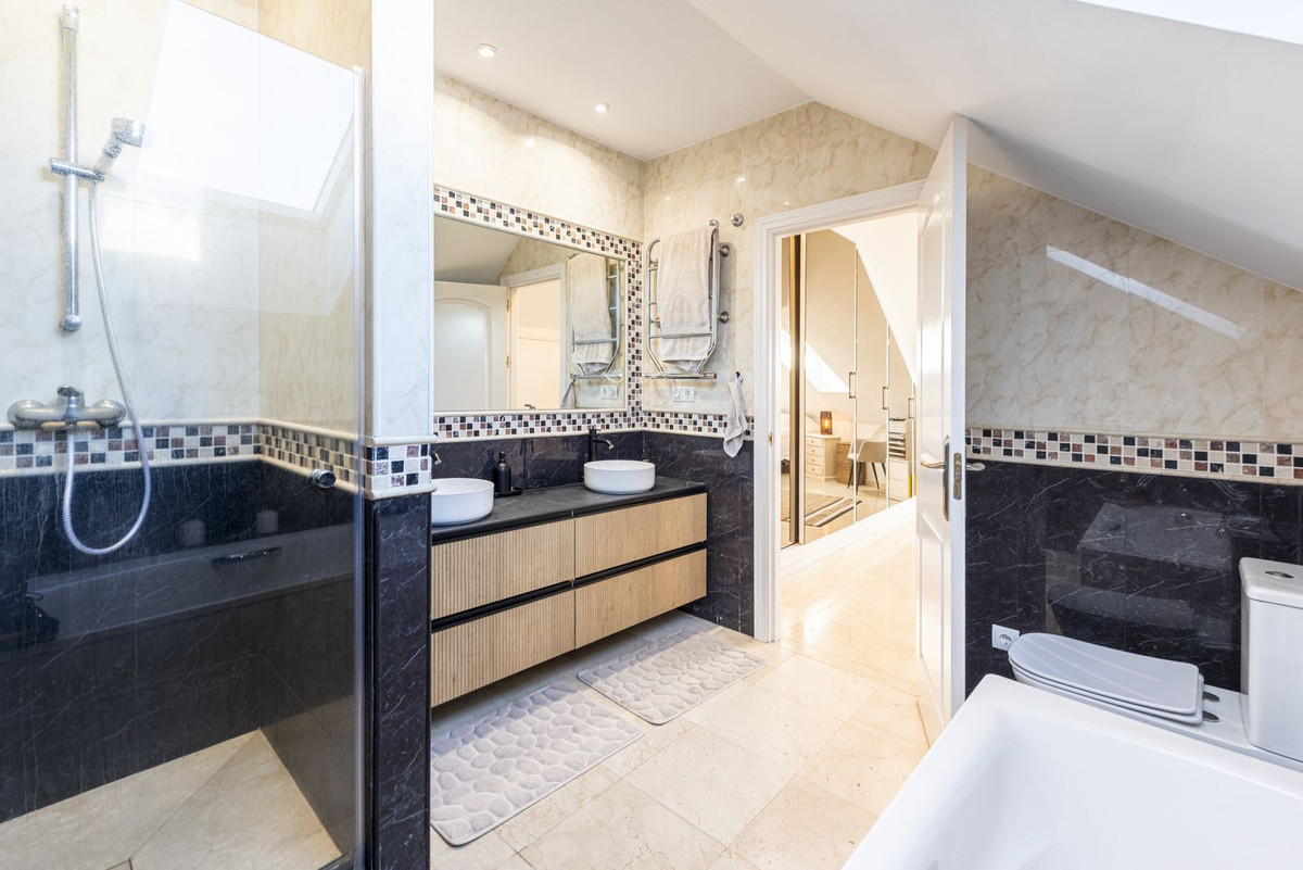 897dc055b269134b835781056e9e8791 - 17