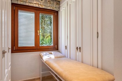 899ccc8c35cbdfec2ec93696677ab503 - 17