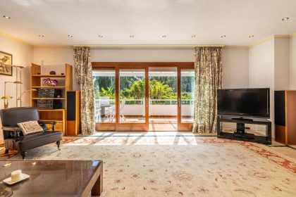 899ccc8c35cbdfec2ec93696677ab503 - 19