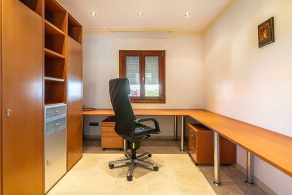 899ccc8c35cbdfec2ec93696677ab503 - 20