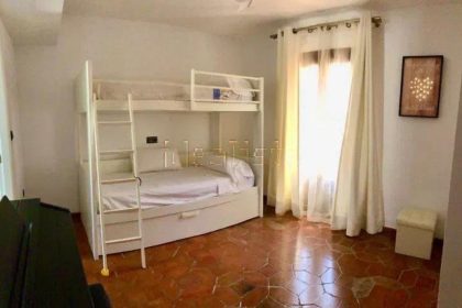 8a3e9a9d57d7399ac3a369ca1cfd3527 - 16