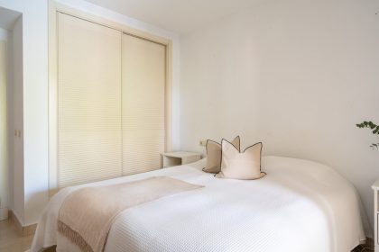 8c9be40a4f1baafd4a9cc007b547bd72 - 15