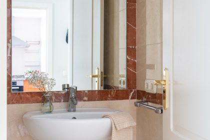 8c9be40a4f1baafd4a9cc007b547bd72 - 16