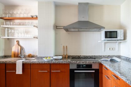 8c9be40a4f1baafd4a9cc007b547bd72 - 8