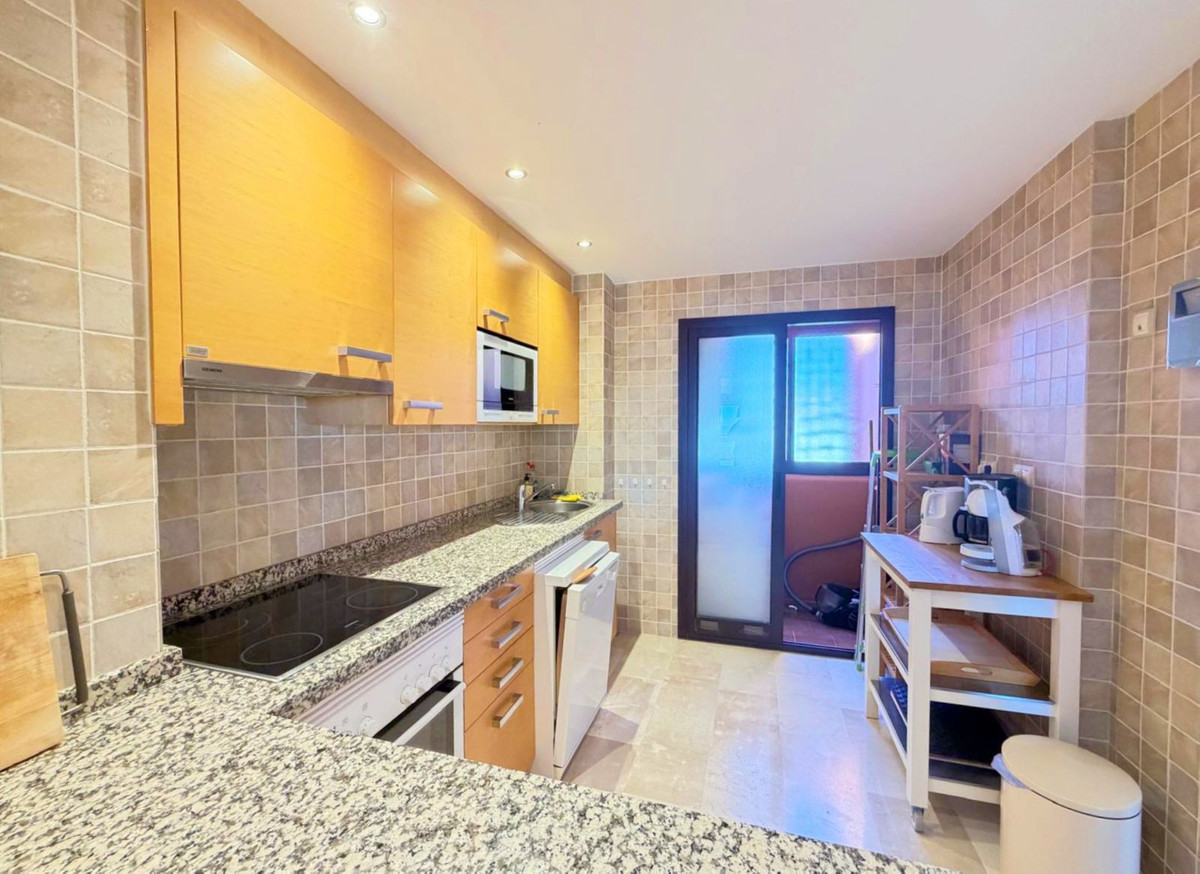 96f79e8c0a66ec85a84beb41c5b046a4 - 17