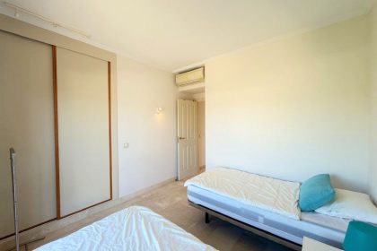 96f79e8c0a66ec85a84beb41c5b046a4 - 25