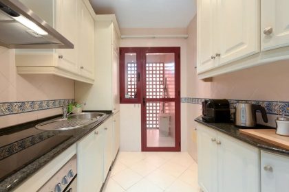 974b4209f22ac00a1445f9128d19fc17 - 15