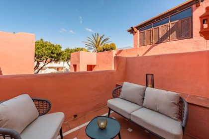 974b4209f22ac00a1445f9128d19fc17 - 22