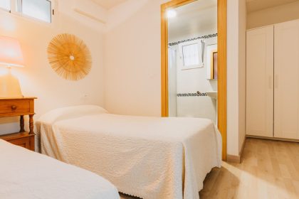 9876e8bb008c82c21ad10fbb874d2efa - 19