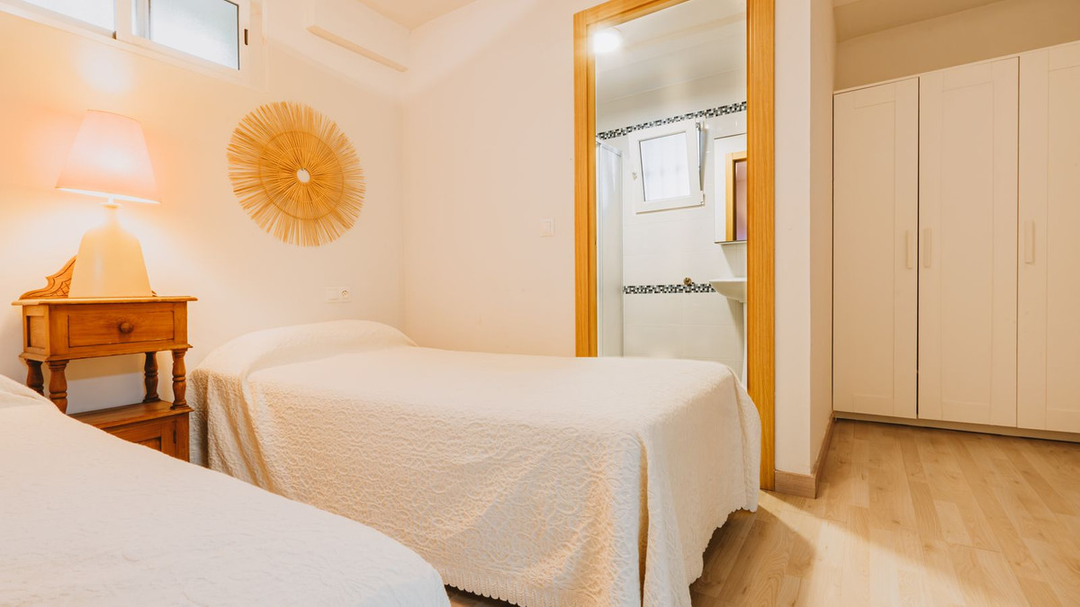 9876e8bb008c82c21ad10fbb874d2efa - 19