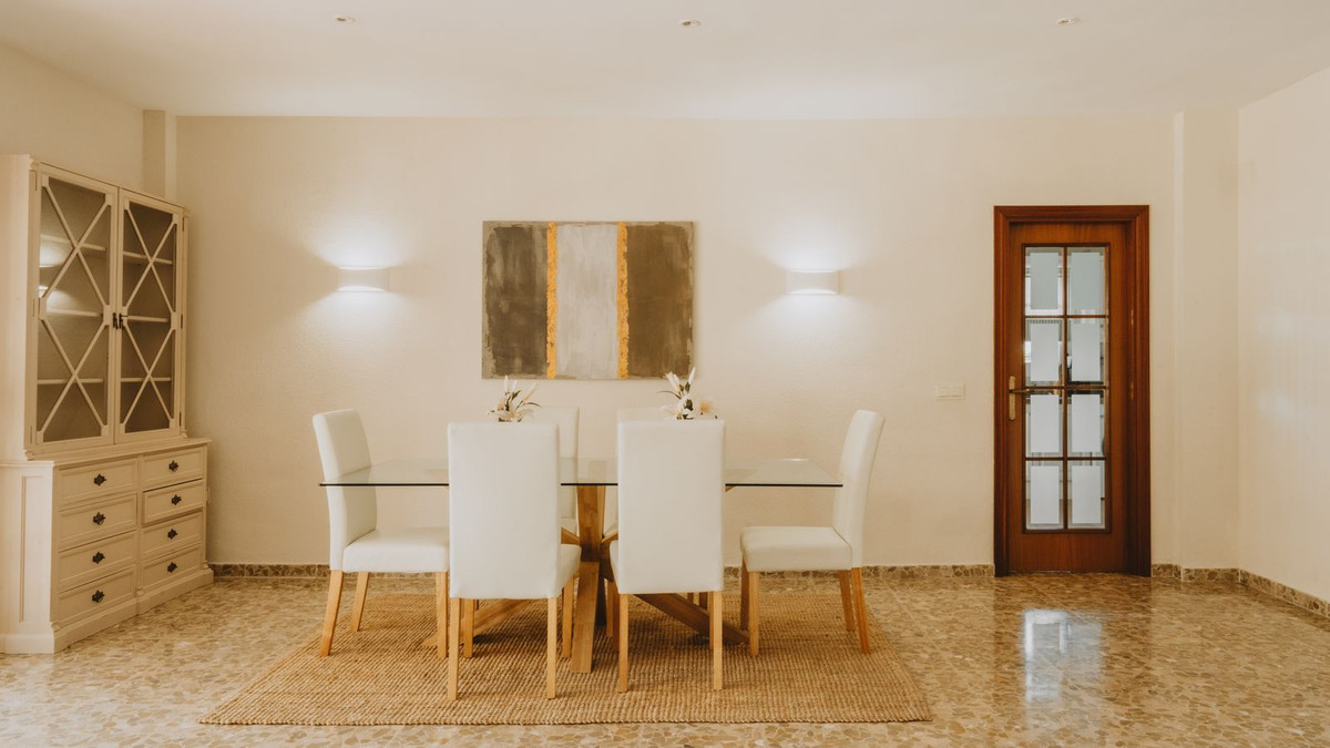 9876e8bb008c82c21ad10fbb874d2efa - 9