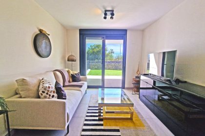 a0107e03c846061641b060e5e0c790e4 - 14