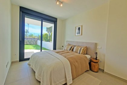 a0107e03c846061641b060e5e0c790e4 - 5