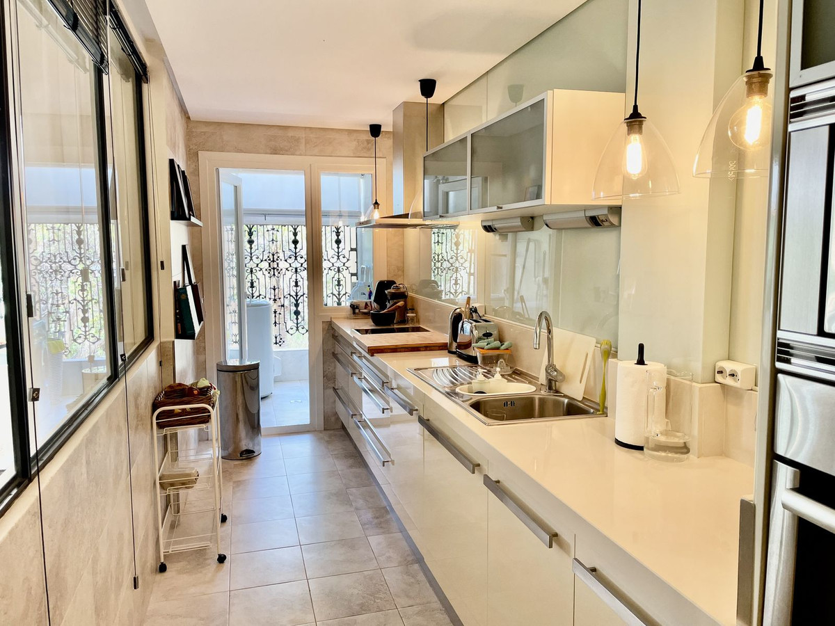 a021eb52ac826e7398a0c64e5d463200 - 13