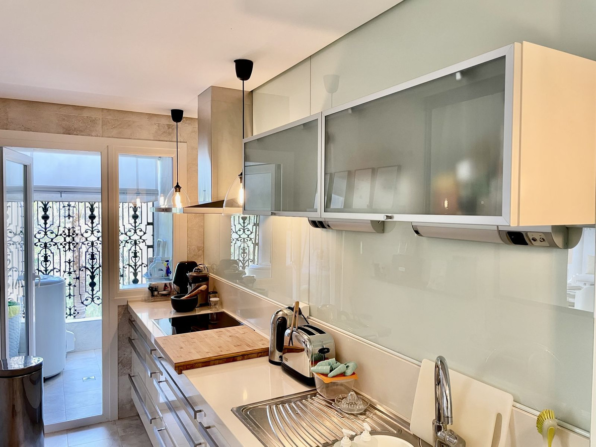 a021eb52ac826e7398a0c64e5d463200 - 14