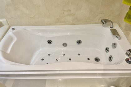 a021eb52ac826e7398a0c64e5d463200 - 18