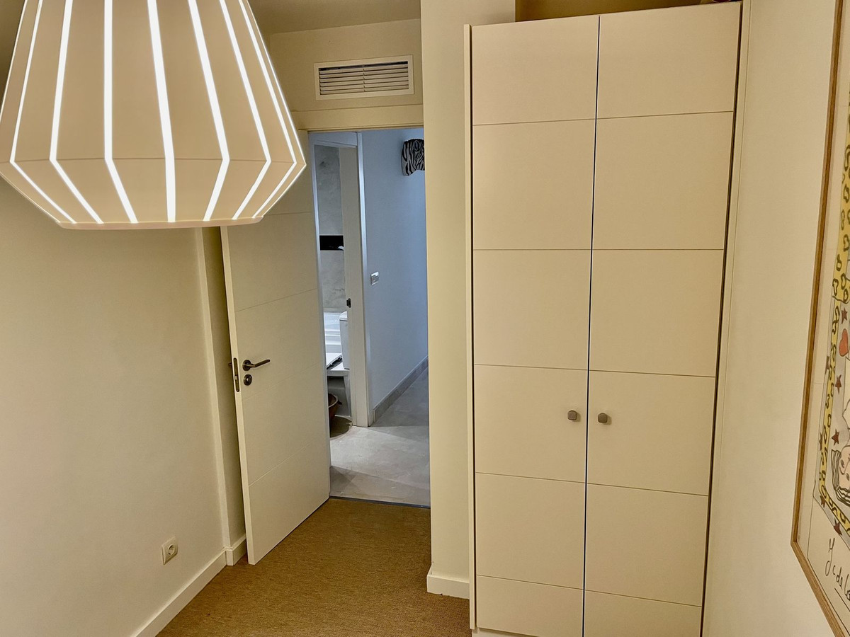 a021eb52ac826e7398a0c64e5d463200 - 24