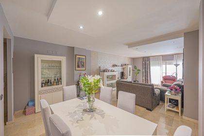 a08fbb2c4203411f16775dd2c3f52474 - 9