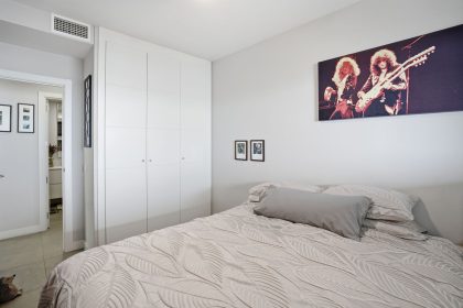 a279822f924f22471586370be1b4752b - 18