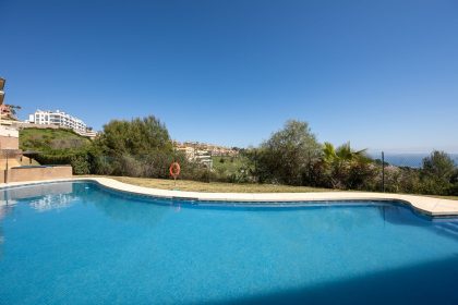 a2ae56fbac9c5d7335fe881e00108203 - 18