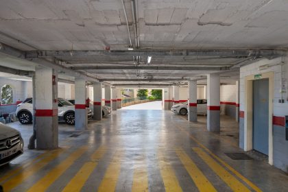 a2ae56fbac9c5d7335fe881e00108203 - 31