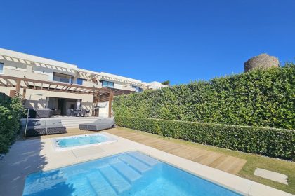 a5bba55c5ee818e23d1a75c3ebfa9bf0 - 20