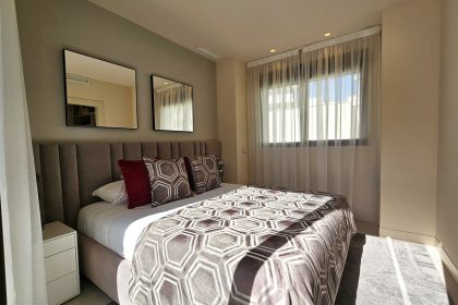 a5bba55c5ee818e23d1a75c3ebfa9bf0 - 23