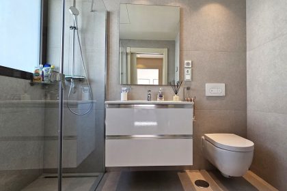 a5bba55c5ee818e23d1a75c3ebfa9bf0 - 25