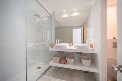 aa502f83d8896377343cbeea47b1bd38 - 17