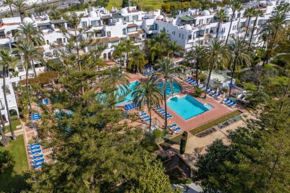 aa502f83d8896377343cbeea47b1bd38 - 21