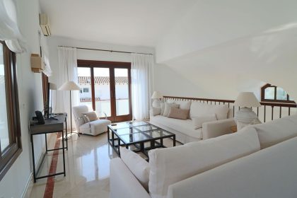 ab846c2596da50302eaf0a13404c142a - 14