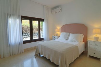 ab846c2596da50302eaf0a13404c142a - 24