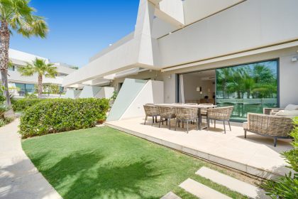 ac11cceb9af1155e90035bd9cfccdbf7 - 1