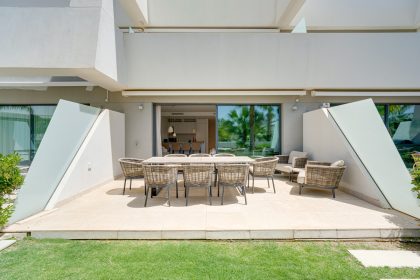 ac11cceb9af1155e90035bd9cfccdbf7 - 18