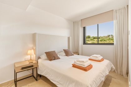 ac11cceb9af1155e90035bd9cfccdbf7 - 26