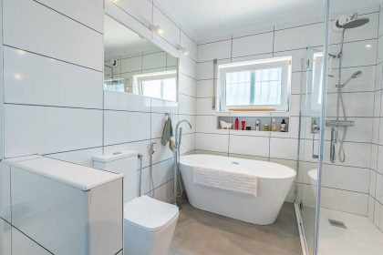 ad5b3f3f4d1d96d6bc94b7c28fb7de75 - 11