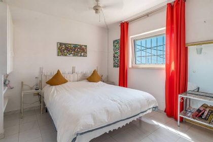 ad5b3f3f4d1d96d6bc94b7c28fb7de75 - 12