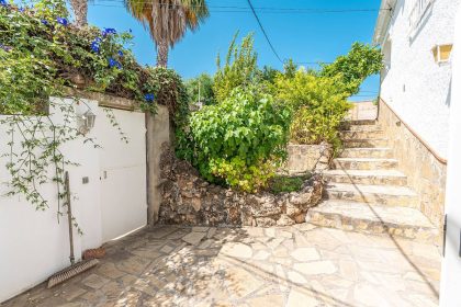 ad5b3f3f4d1d96d6bc94b7c28fb7de75 - 22