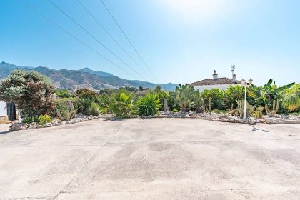 ad5b3f3f4d1d96d6bc94b7c28fb7de75 - 25