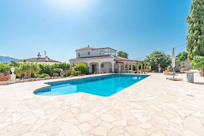 ad5b3f3f4d1d96d6bc94b7c28fb7de75 - 3