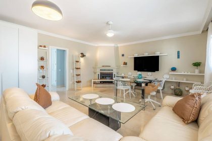 ad5b3f3f4d1d96d6bc94b7c28fb7de75 - 5