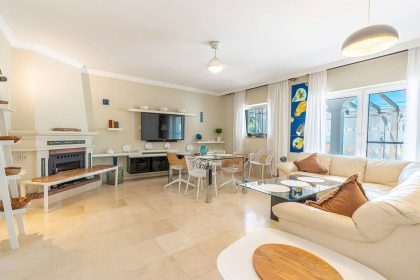 ad5b3f3f4d1d96d6bc94b7c28fb7de75 - 6