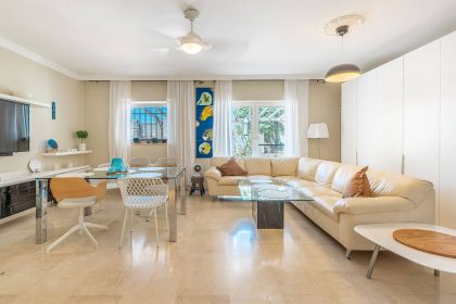 ad5b3f3f4d1d96d6bc94b7c28fb7de75 - 7