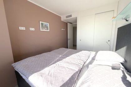 b080d07095d6ad3bb259e51ab161ea92 - 31