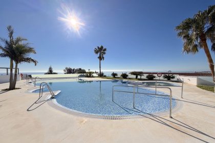 b080d07095d6ad3bb259e51ab161ea92 - 37